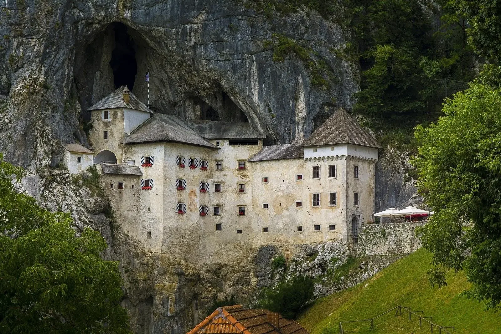 Eslovénia: Lagos Alpinos e Natureza de Conto de Fadas