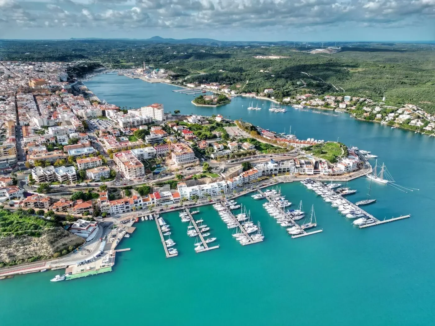 Menorca: Natureza, Calas e Mar Cristalino